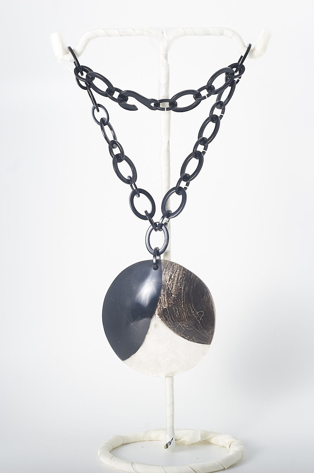 Kette Marion Godart Amulett groß