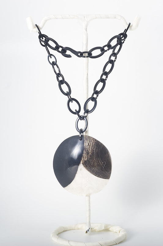 Kette Marion Godart Amulett groß